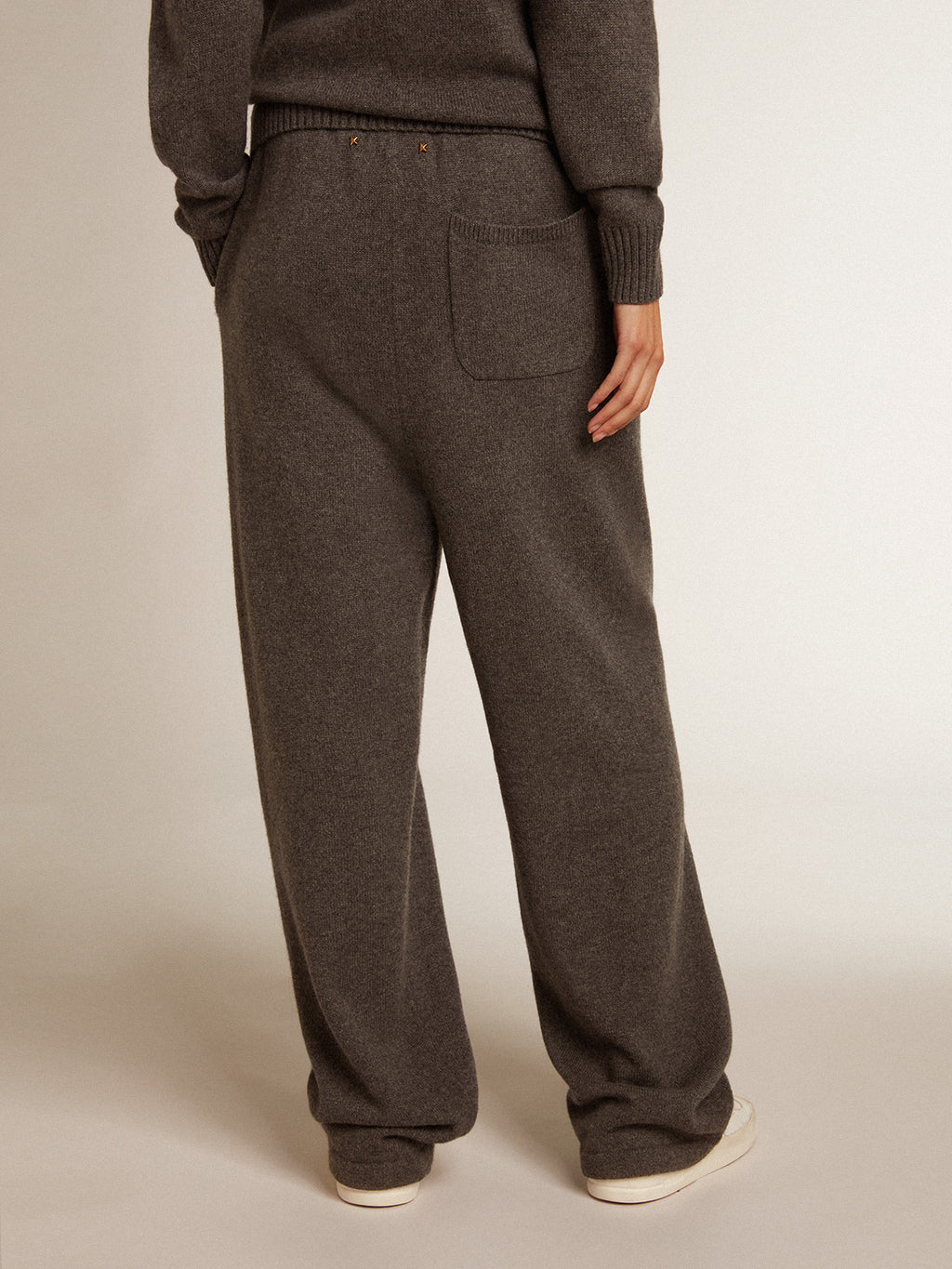 Gray cashmere blend women's joggers| Golden Goose