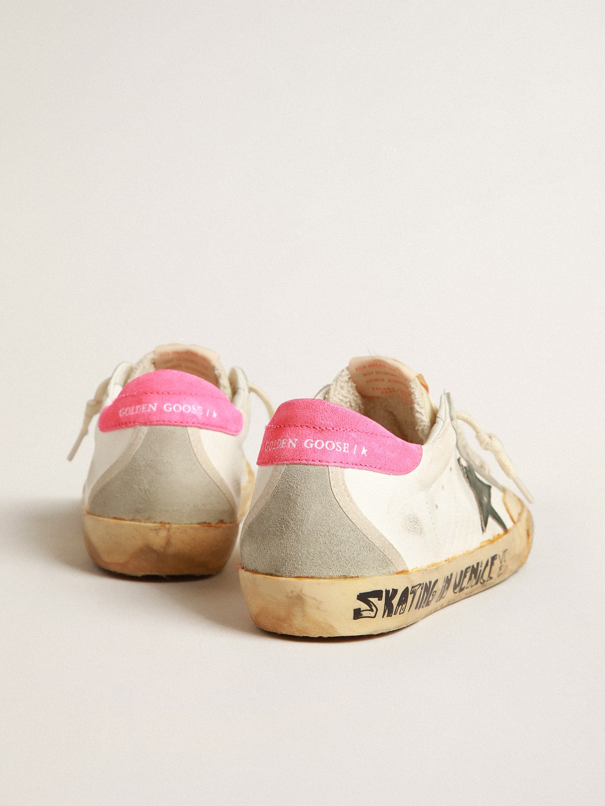 Super-Star Penstar with green star and fluorescent lobster heel tab| Golden Goose
