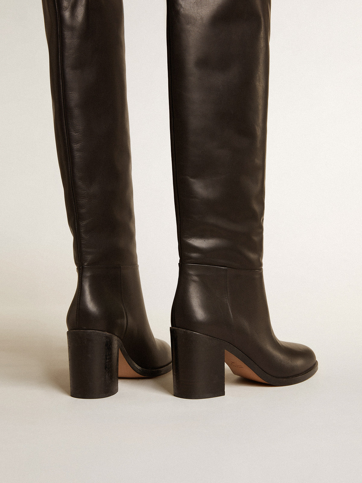 Vivienne knee-high boots in black leather| Golden Goose