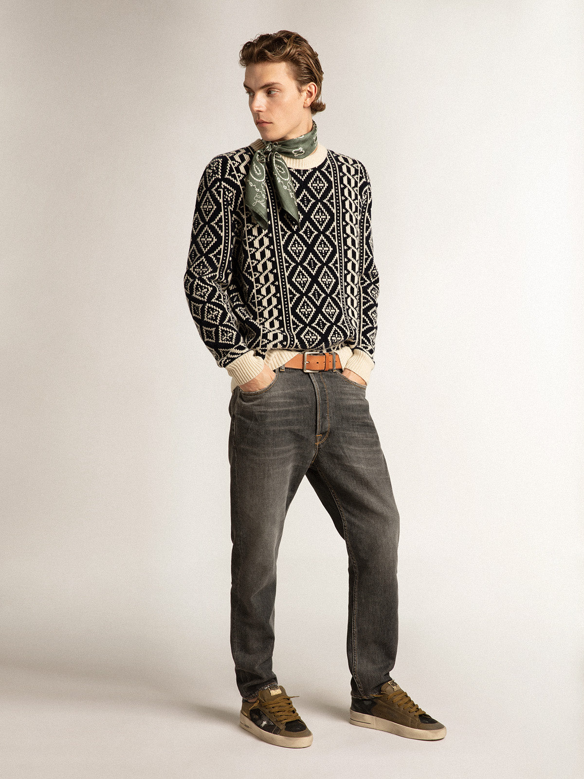 Black mid-wash slim-fit jeans| Golden Goose