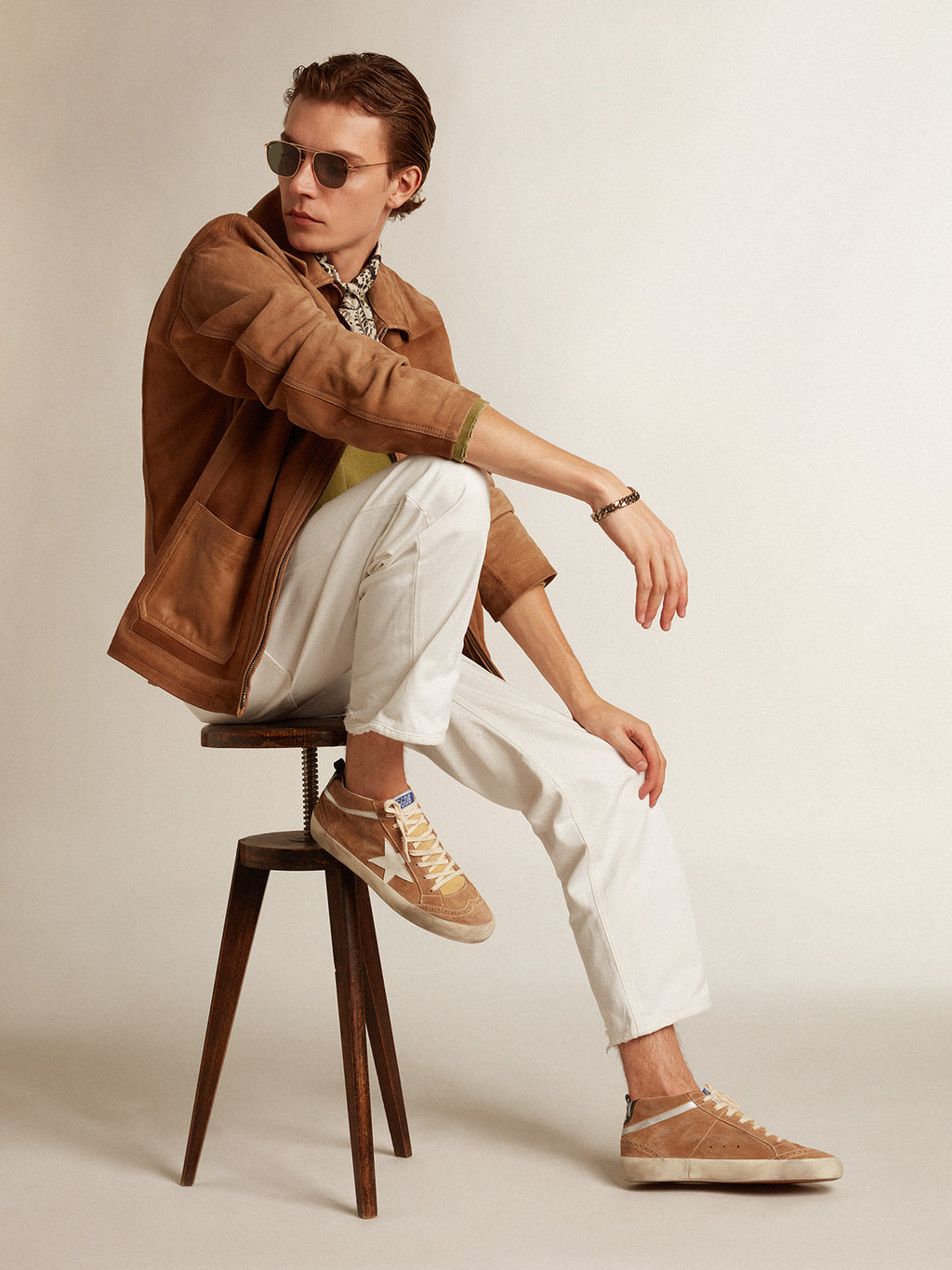 Men's Mid Star in tobacco-colored suede with white leather star| Golden Goose