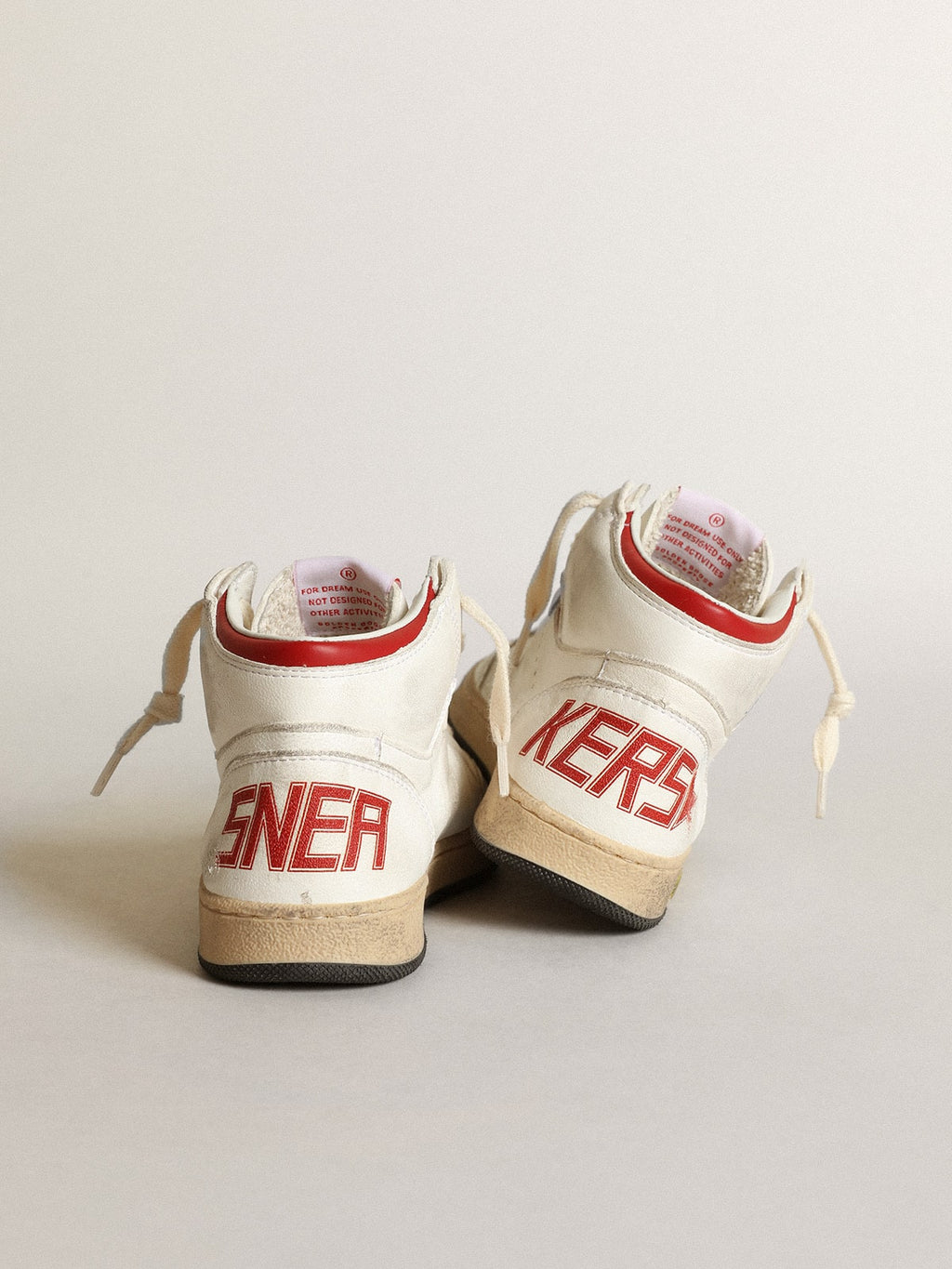 Young Sky-Star in white nappa with red star and heel tab| Golden Goose