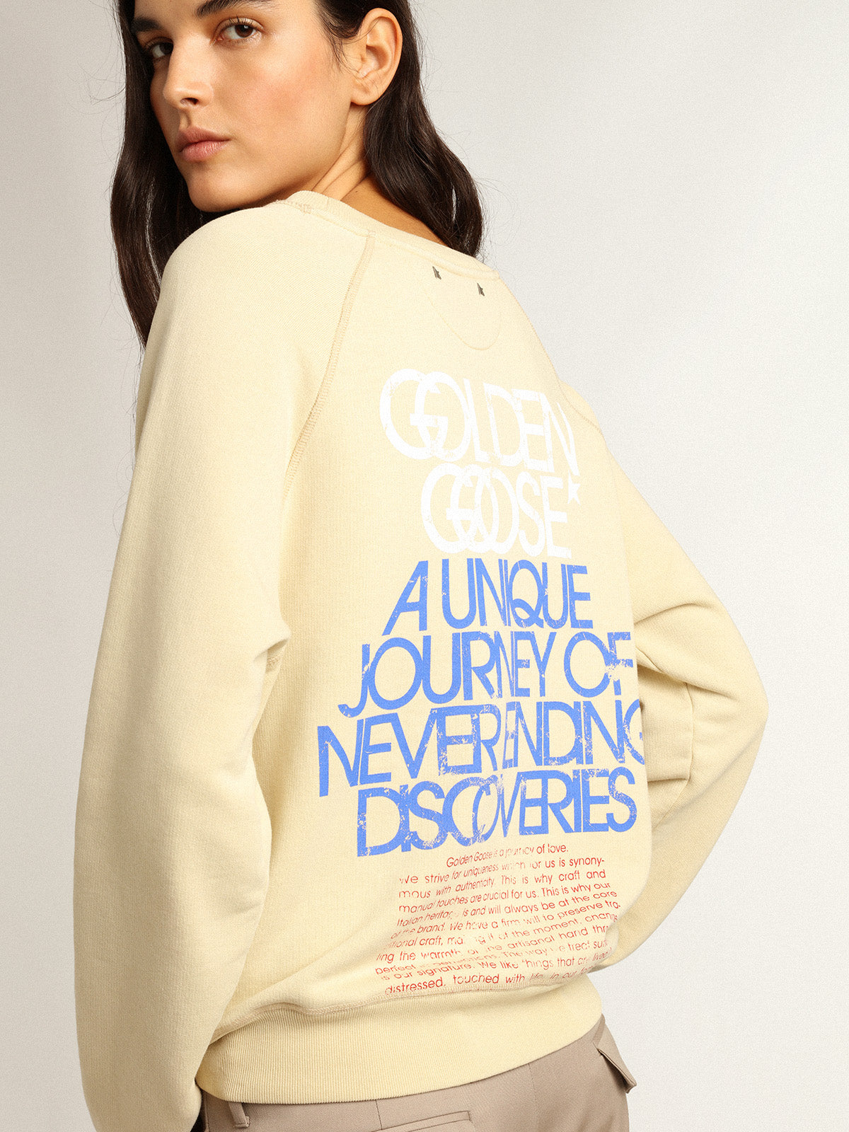 Marzipan-colored sweatshirt with lettering on the back| Golden Goose