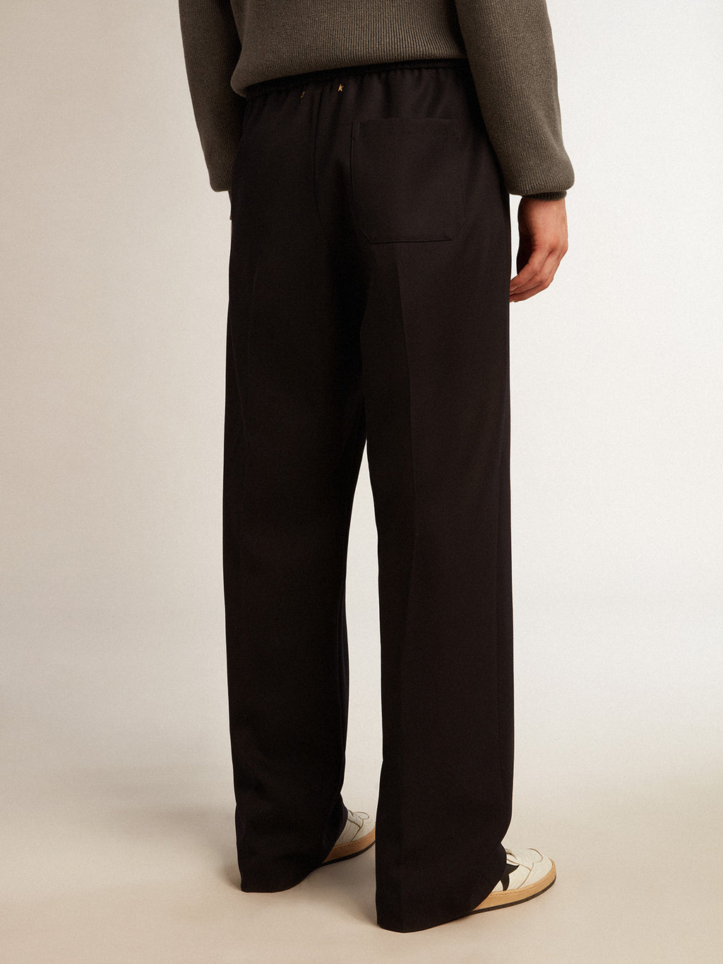 Men's wide leg pants in dark blue wool| Golden Goose