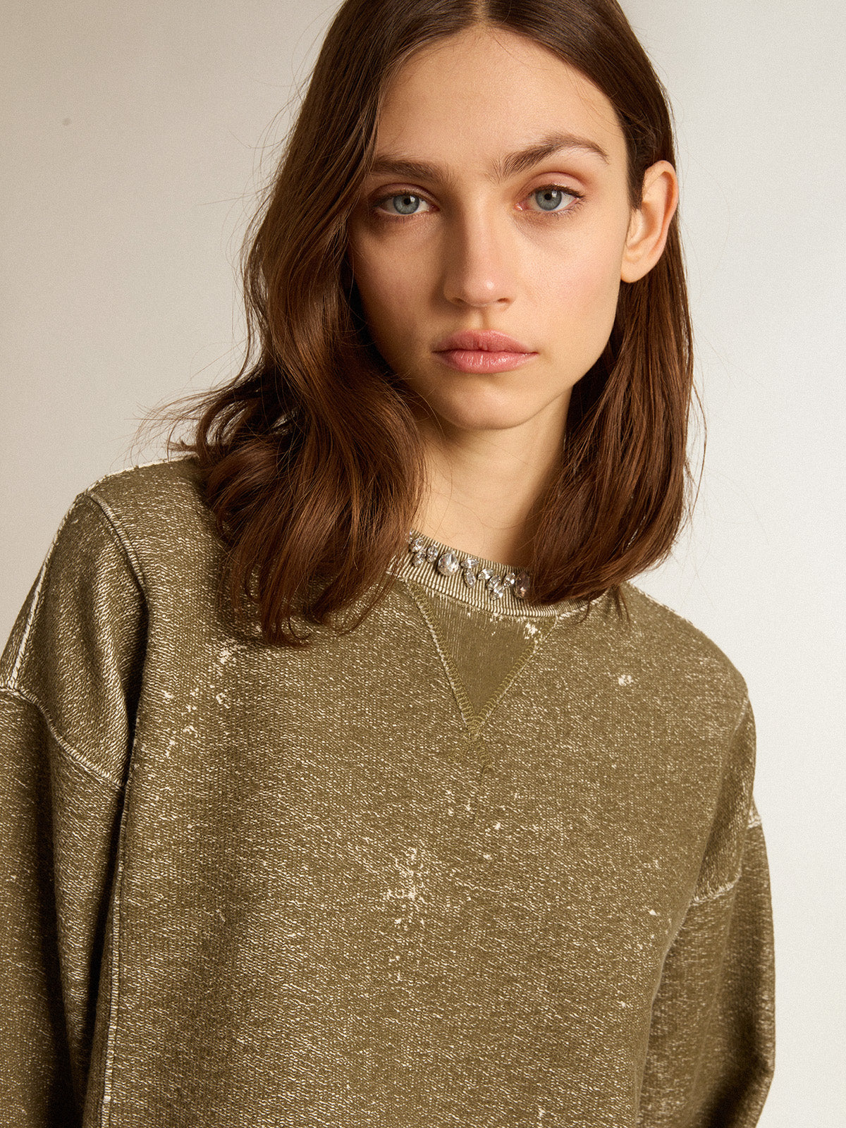 Vintage-effect beech-colored cotton cropped sweatshirt| Golden Goose