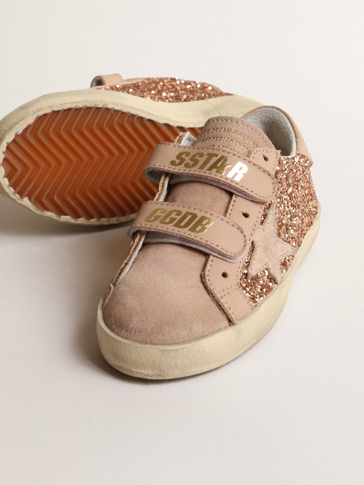 Old School Junior in peach-pink glitter with pink suede star| Golden Goose