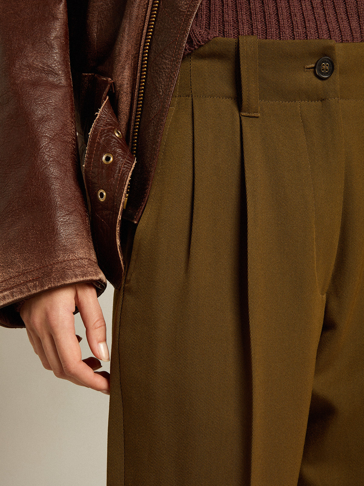 Beech-colored pants in wool and viscose blend| Golden Goose