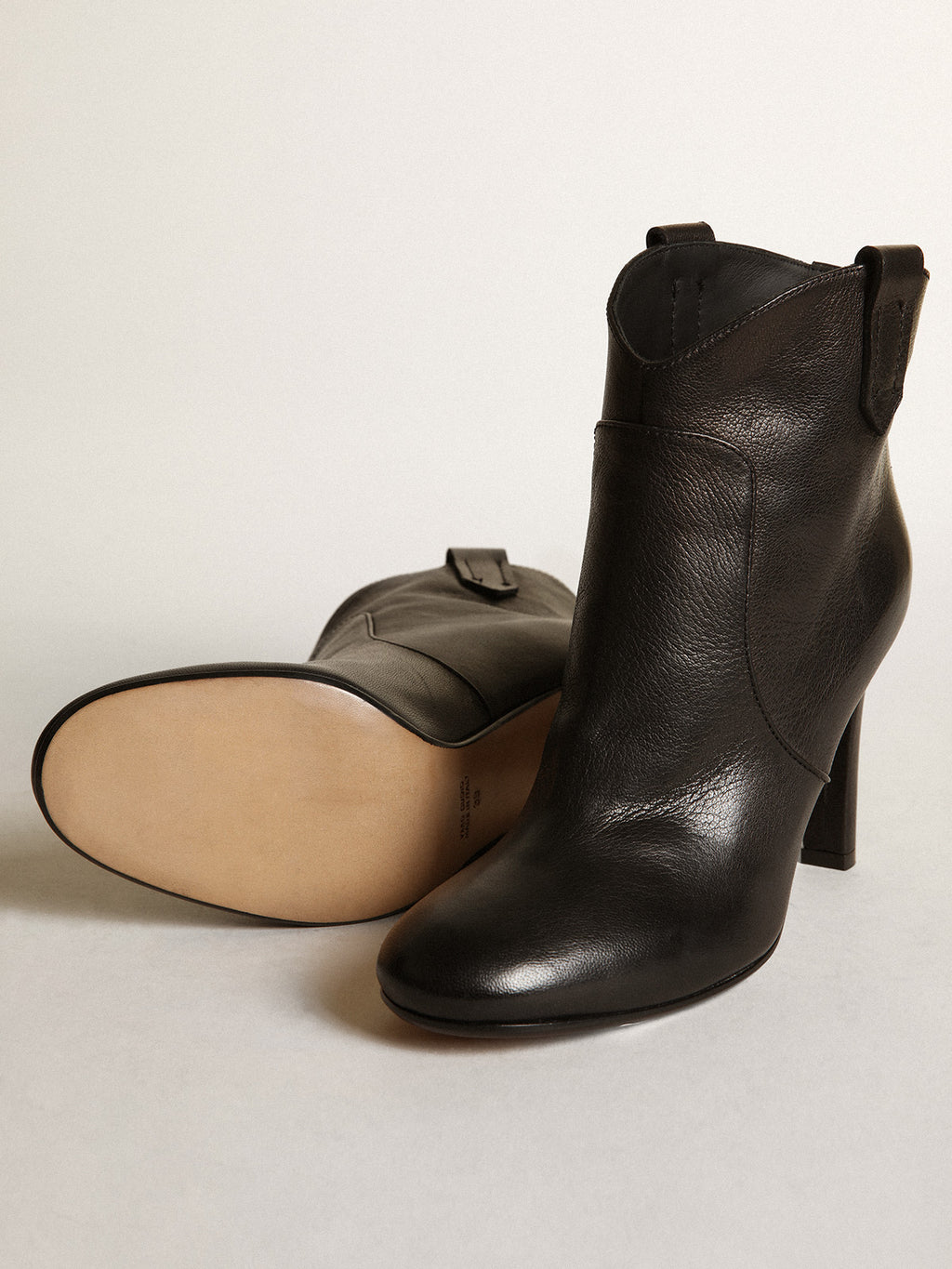 Black leather Kelsey ankle boots| Golden Goose