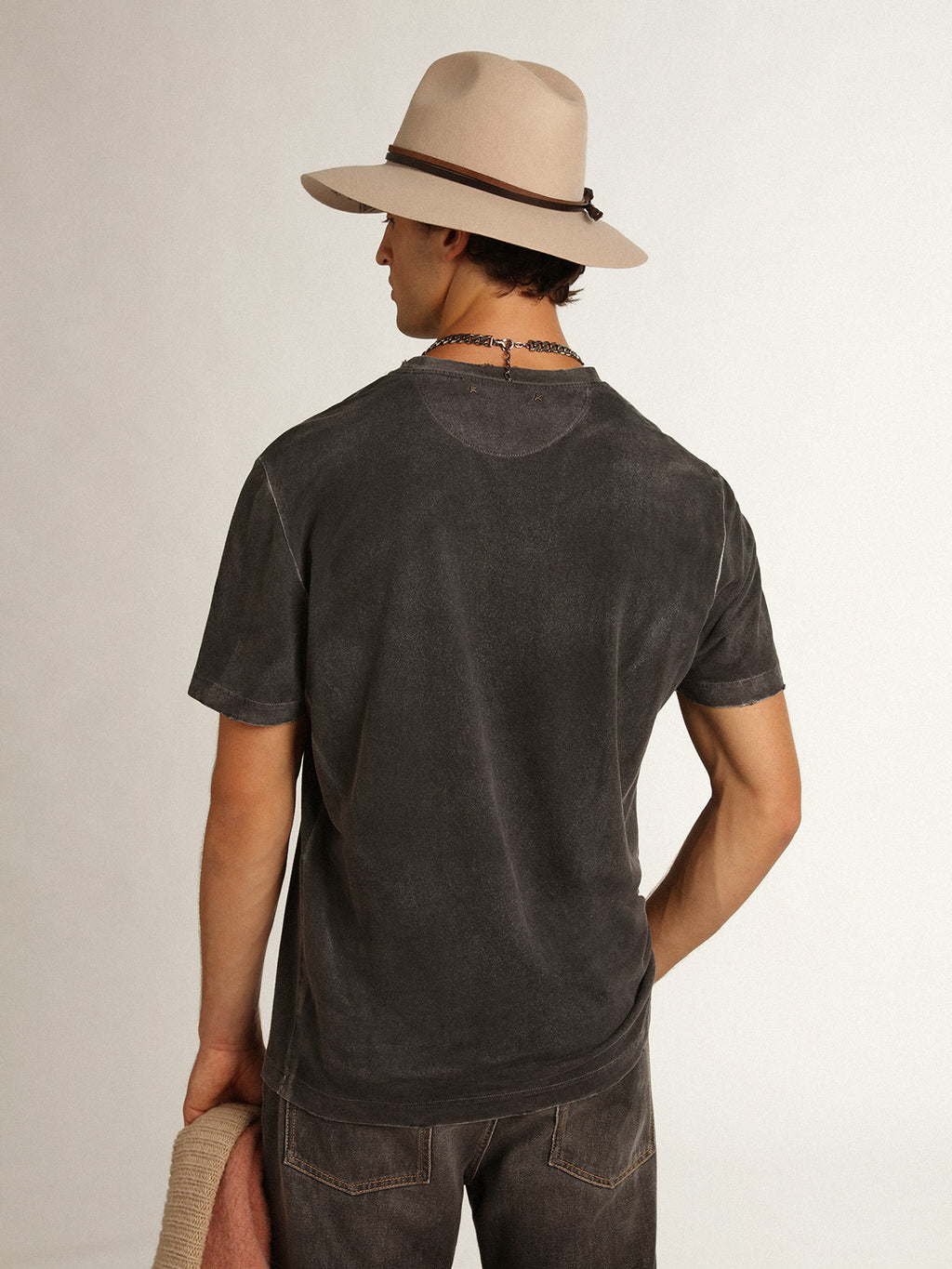 Men's gray T-shirt with aged effect with print on the front| Golden Goose