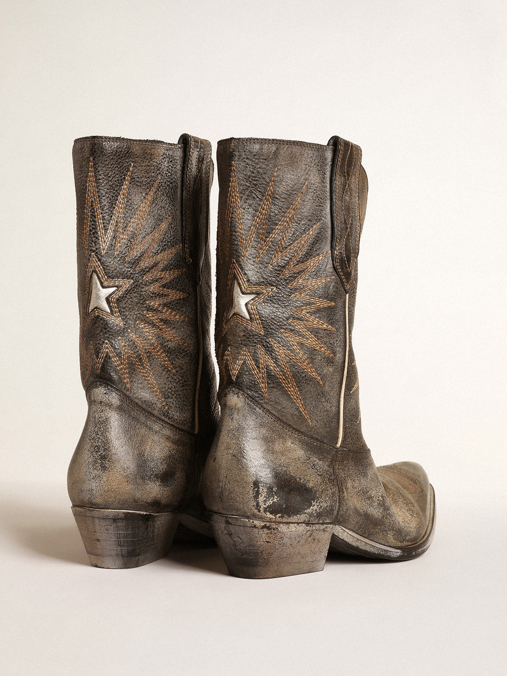 Women's low Wish Star boots in black leather with silver star| Golden Goose