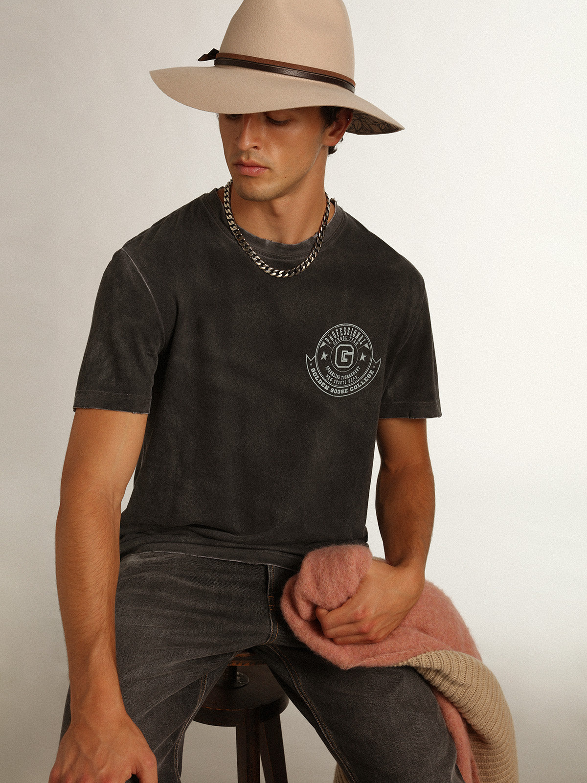 Men's gray T-shirt with aged effect with print on the front| Golden Goose