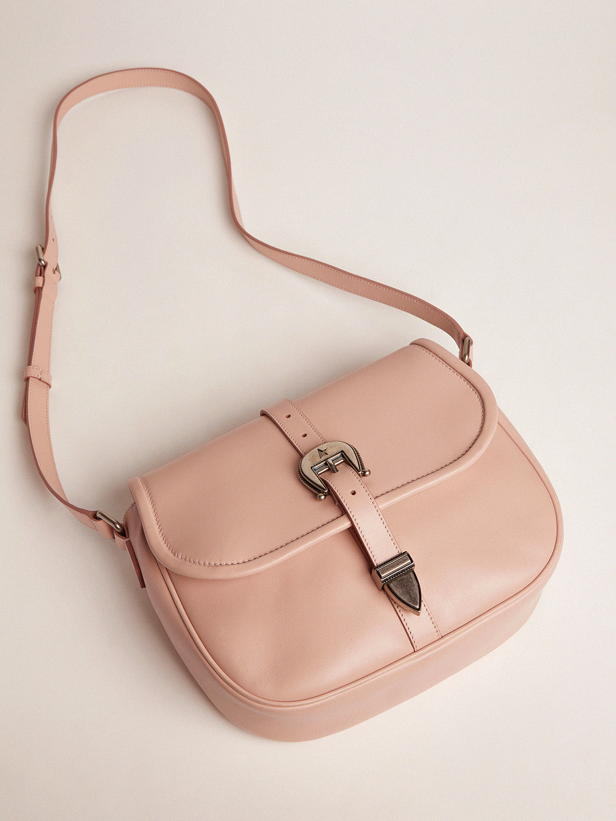Medium Rodeo Bag in quartz-pink leather| Golden Goose