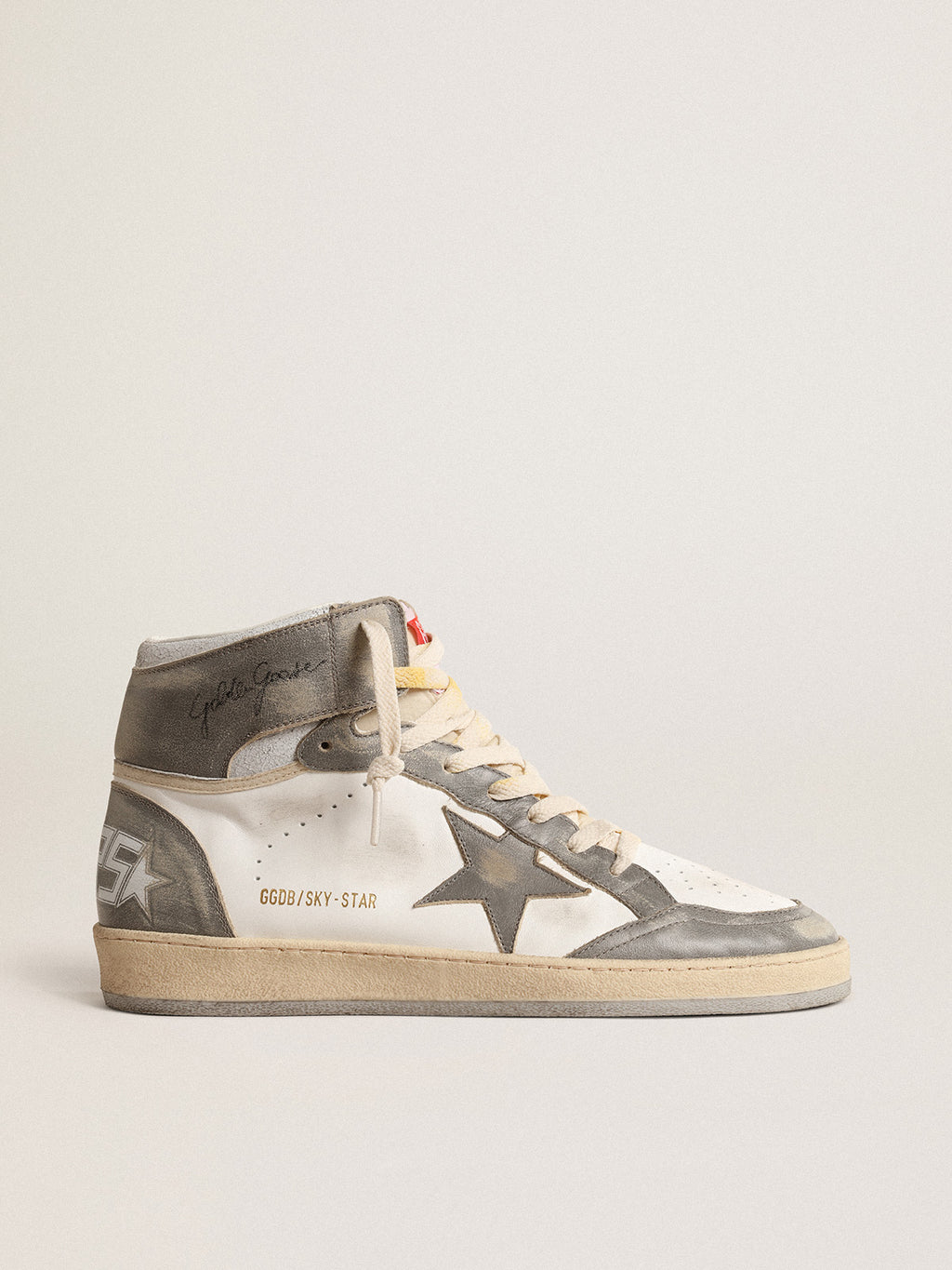 Sky-Star in white nappa leather with faded gray leather inserts| Golden Goose