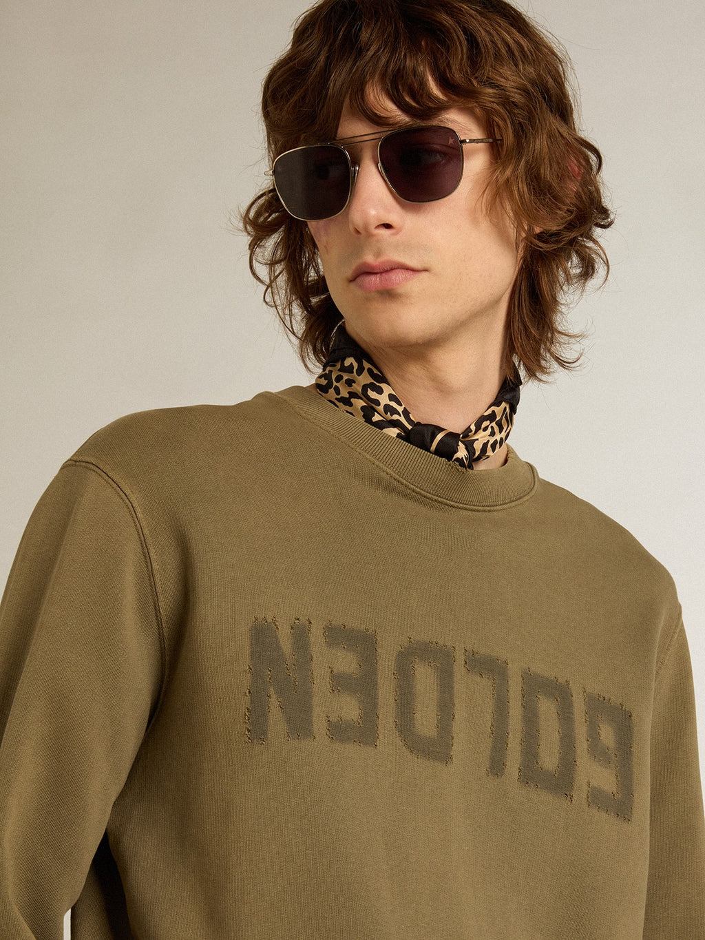 Men's olive green sweatshirt with Golden lettering| Golden Goose