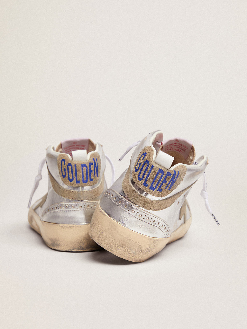 Women's Mid Star in silver laminated leather with dove gray star| Golden Goose