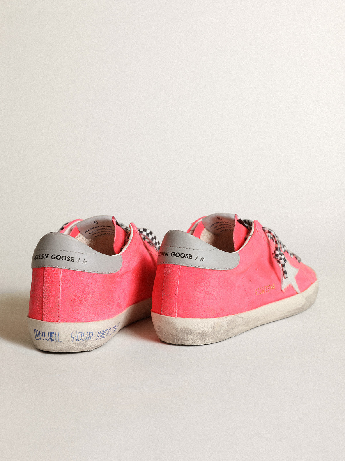 Women's Super-Star in fluorescent lobster-colored suede with star| Golden Goose