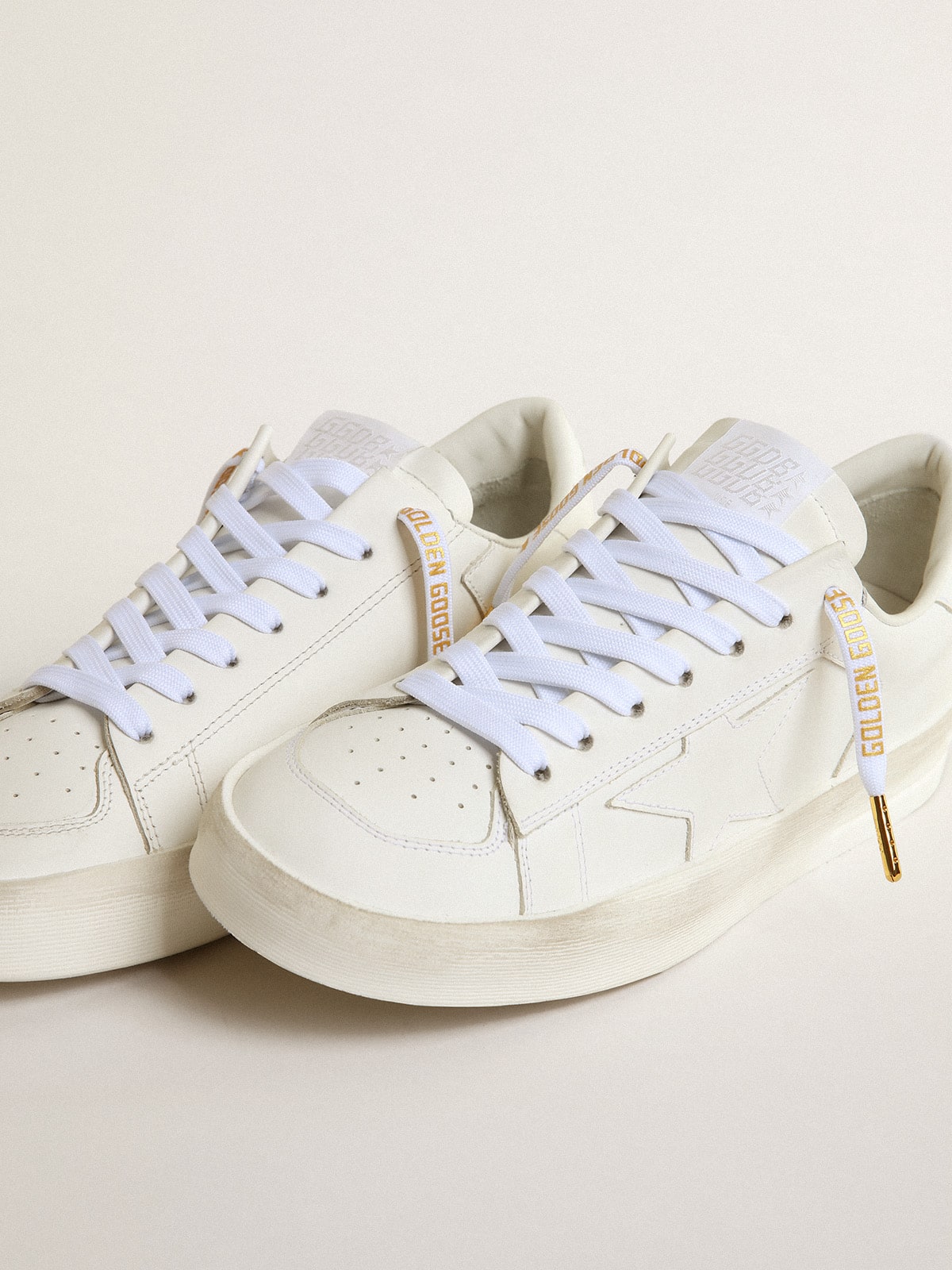 White cotton laces with contrasting gold logo| Golden Goose
