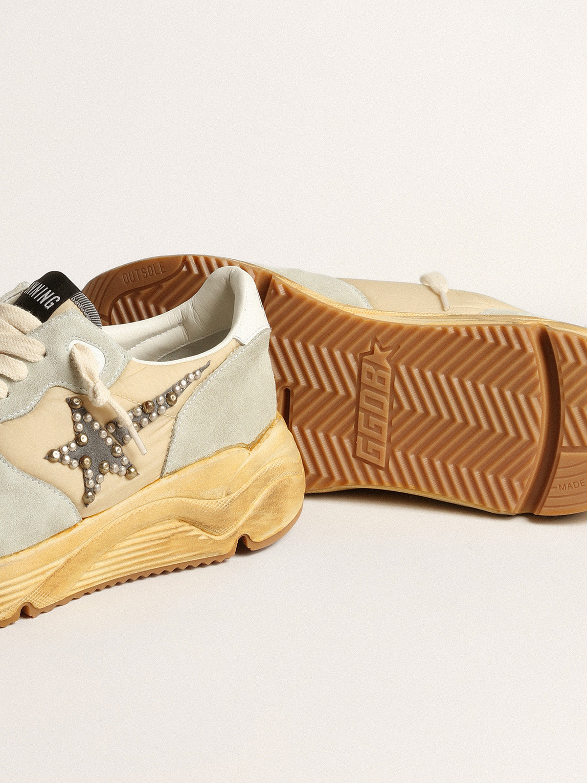 Women's Running Sole in ice gray with studded suede star| Golden Goose