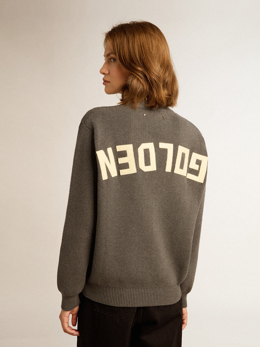 Women's round-neck sweater in dark gray cotton with logo on the back| Golden Goose