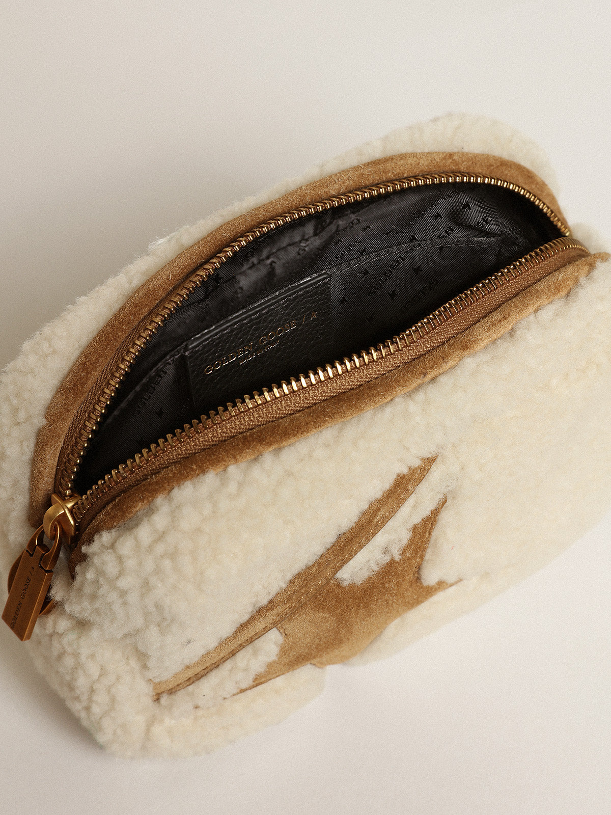 Star Bag in beige shearling with suede star| Golden Goose