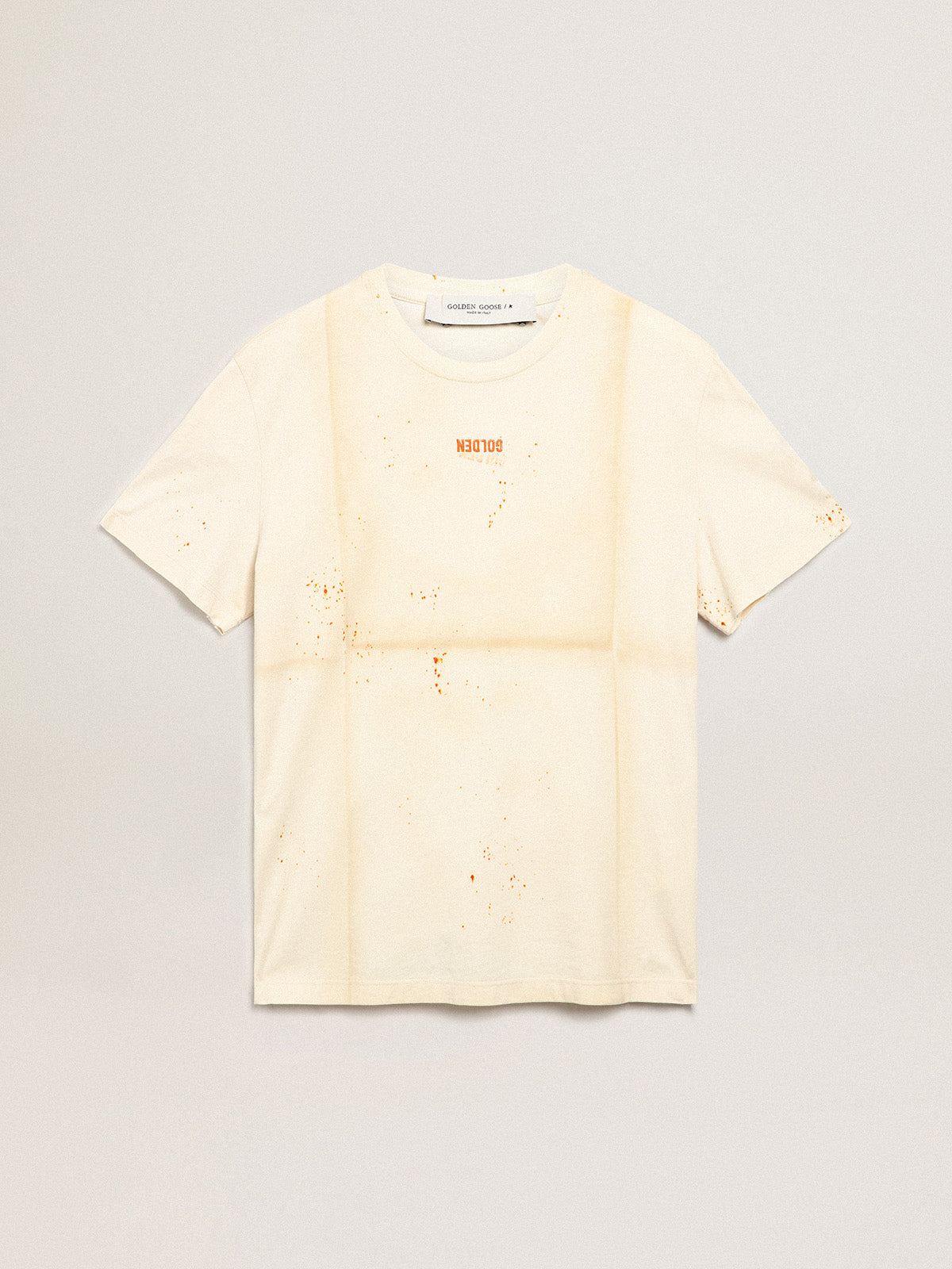 Men's bone white T-shirt with lettering and distressed details| Golden Goose