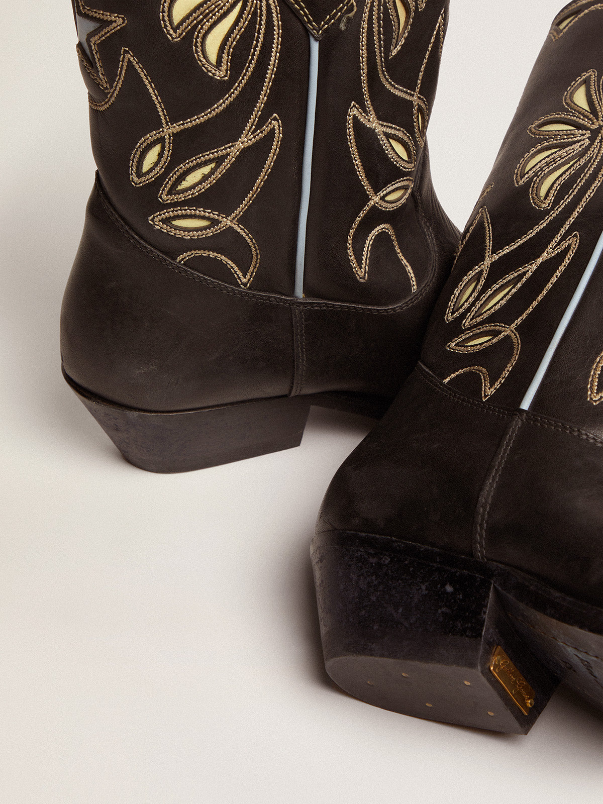 Women's Wish Star low boots in black leather with yellow details| Golden Goose