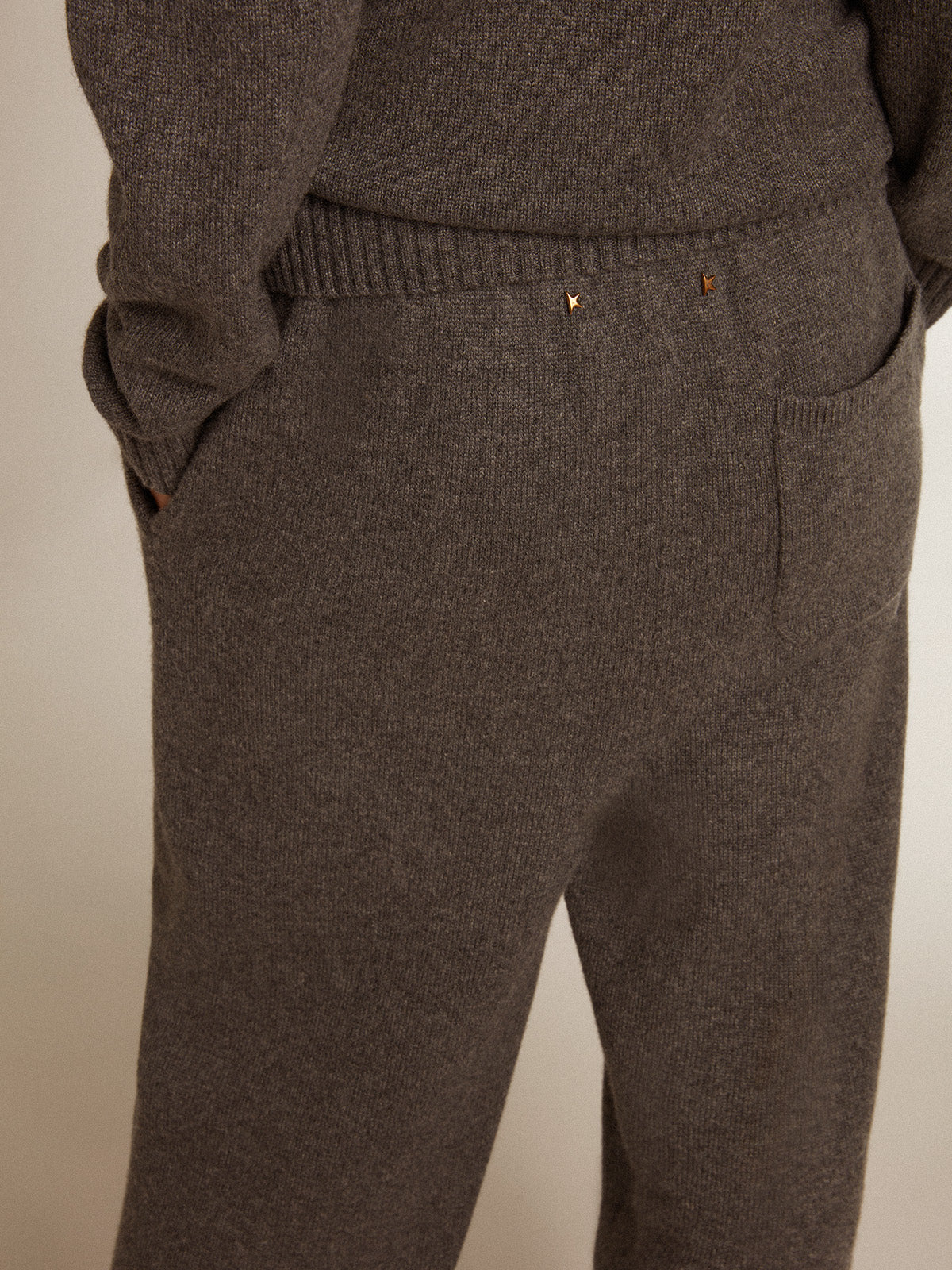 Gray cashmere blend women's joggers| Golden Goose