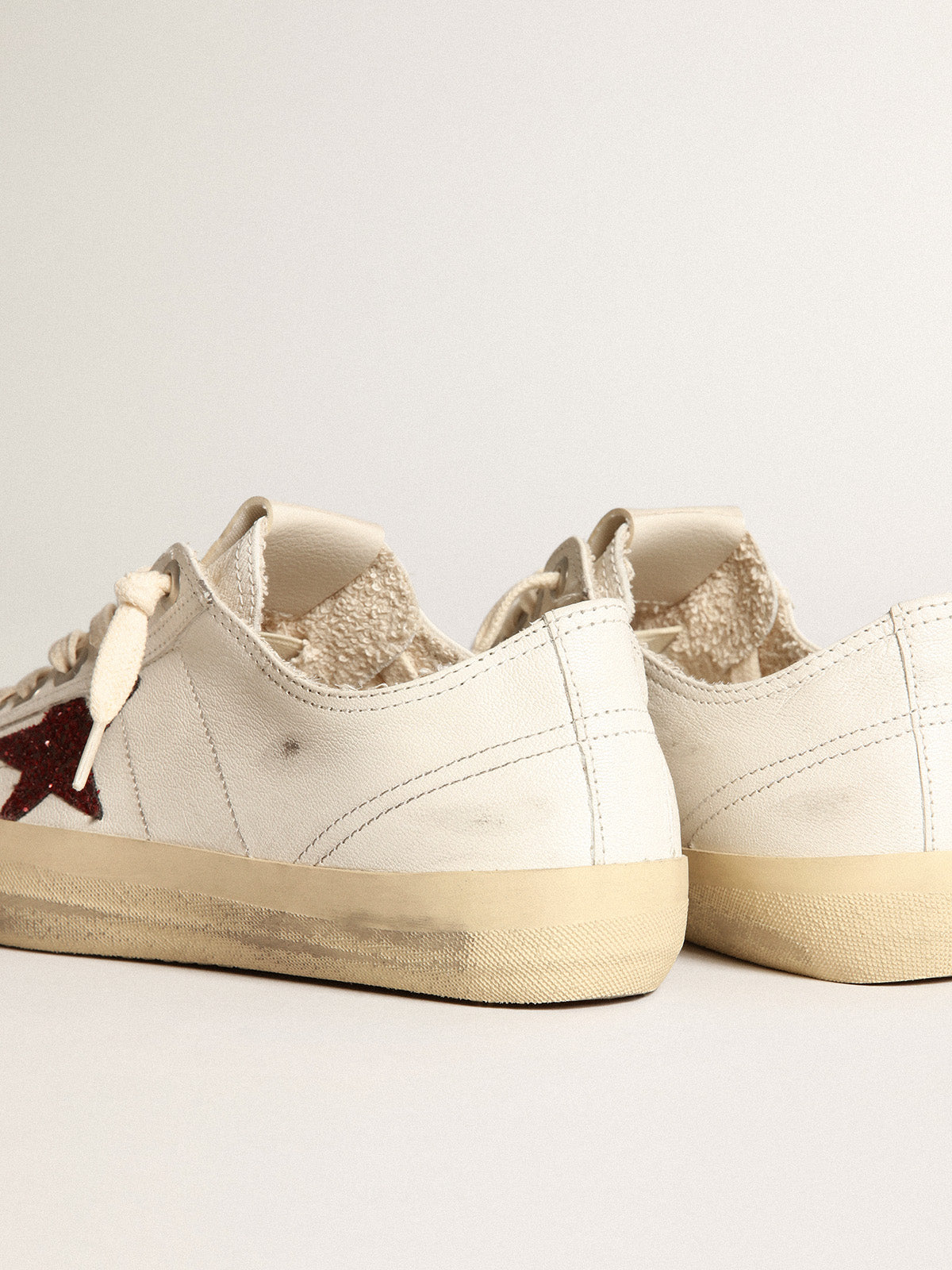 Women's V-Star in white nappa with red glitter star| Golden Goose