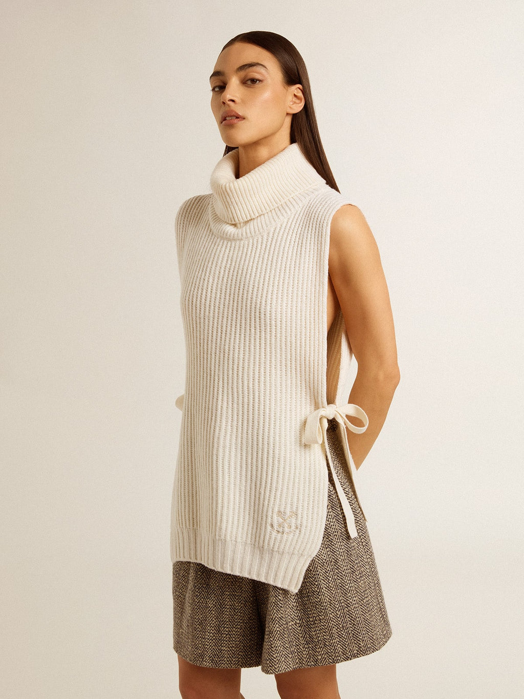Unisex white high-neck sleeveless sweater in ribbed wool| Golden Goose