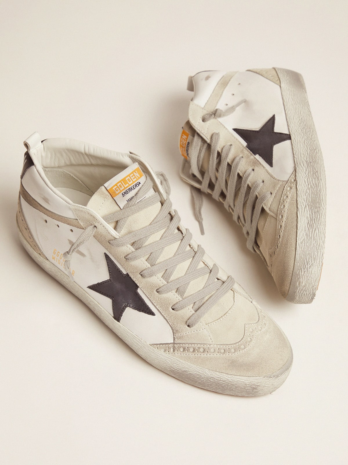 Men's Mid Star white with black star| Golden Goose