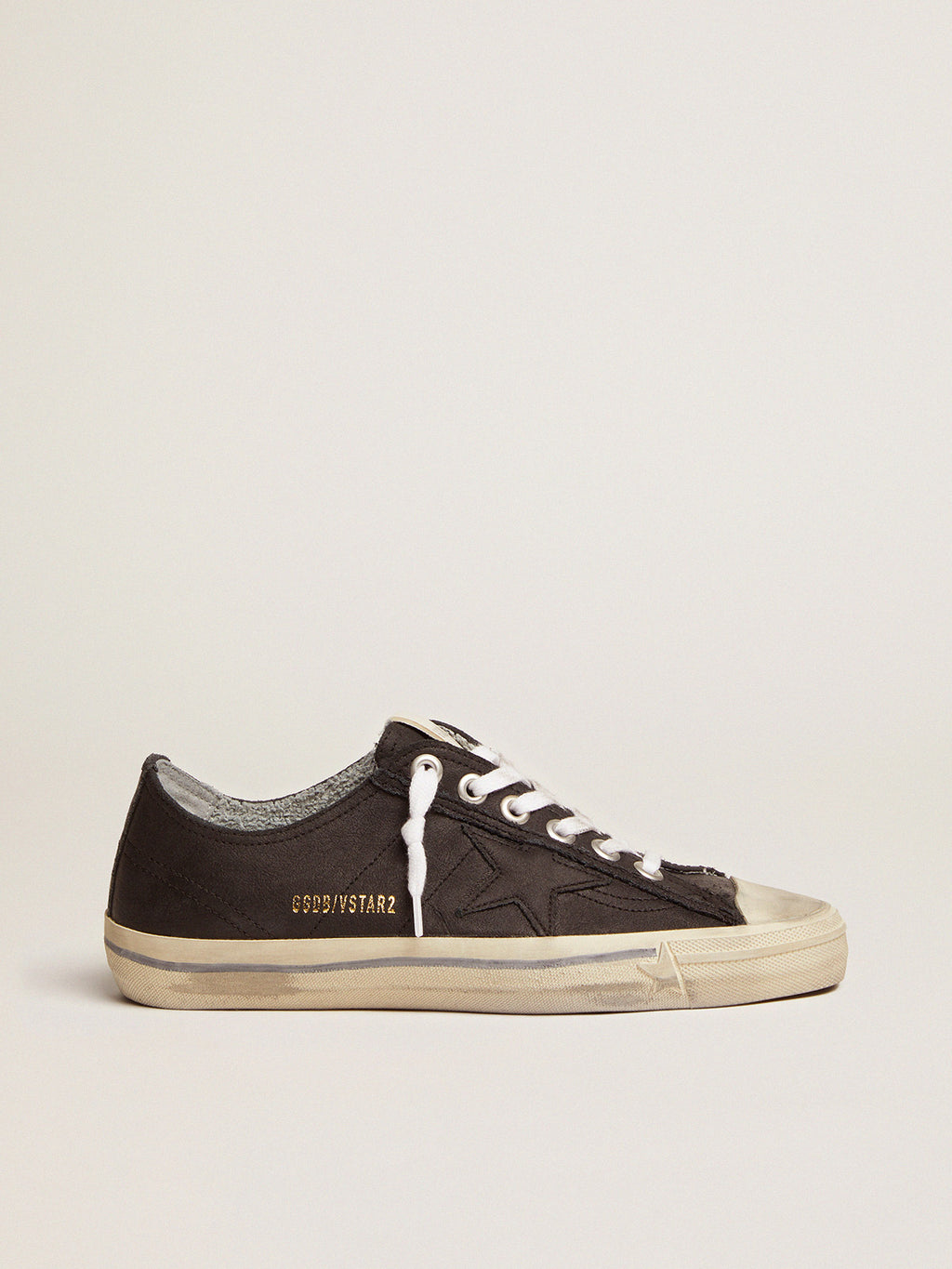Women's V-Star vintage effect| Golden Goose