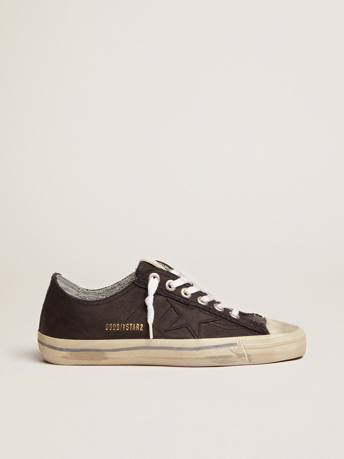 Women's V-Star vintage effect| Golden Goose