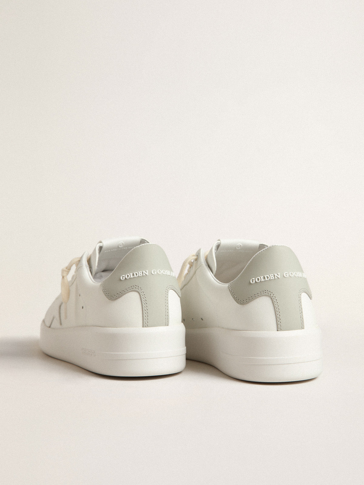 Purestar with white star and gray leather heel tab| Golden Goose