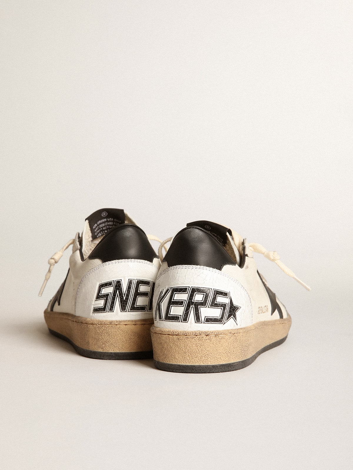 Women's Ball Star in nappa with black star and black heel tab| Golden Goose
