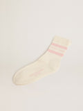 Distressed-finish white socks with baby-pink logo and stripes| Golden Goose