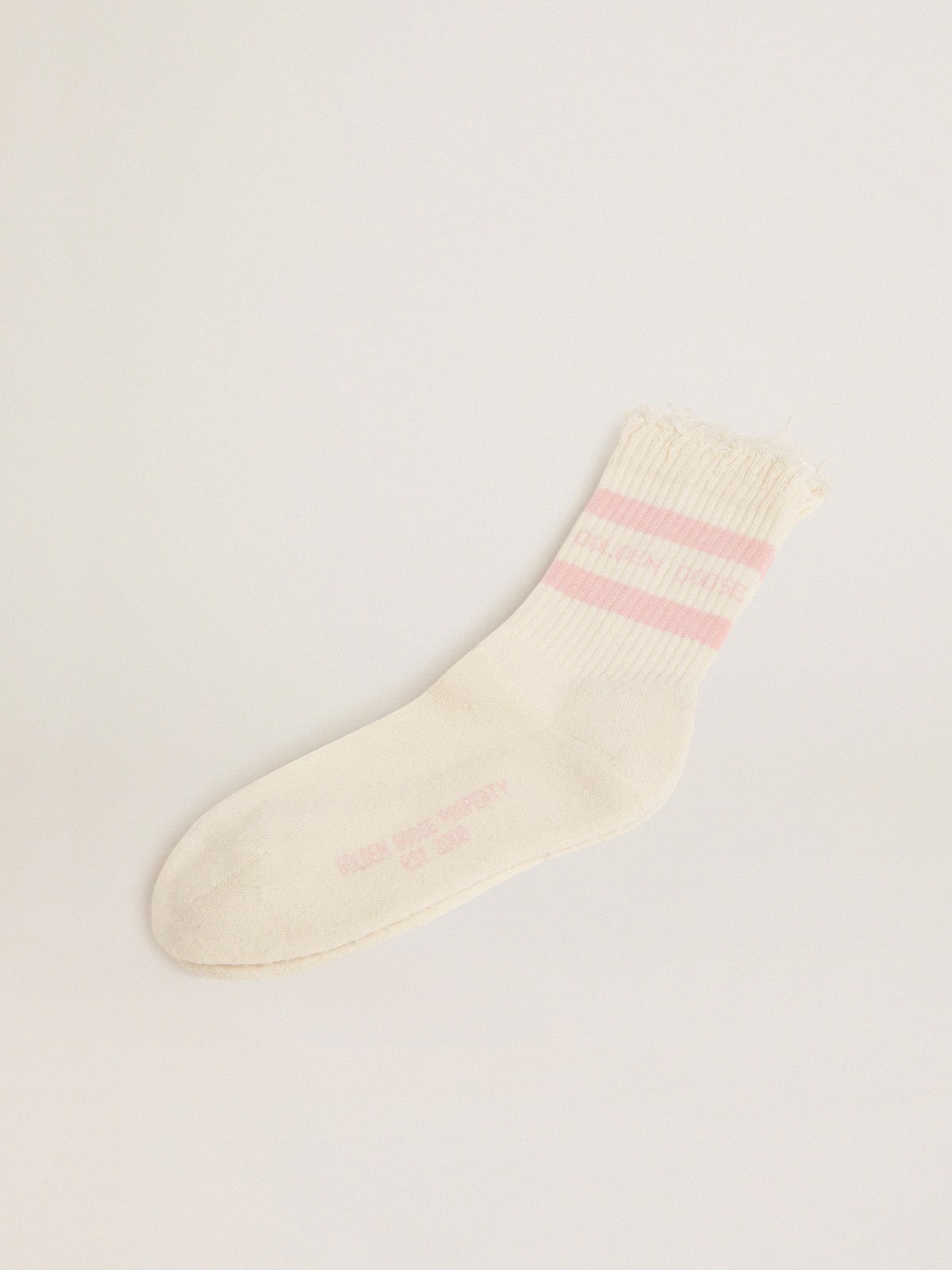 Distressed-finish white socks with baby-pink logo and stripes| Golden Goose