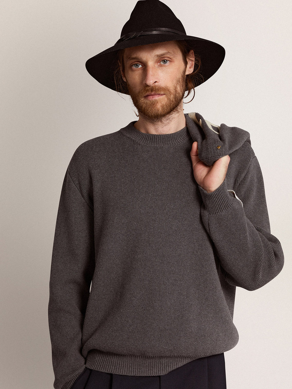 Men's round-neck sweater in dark gray cotton with logo on the back| Golden Goose