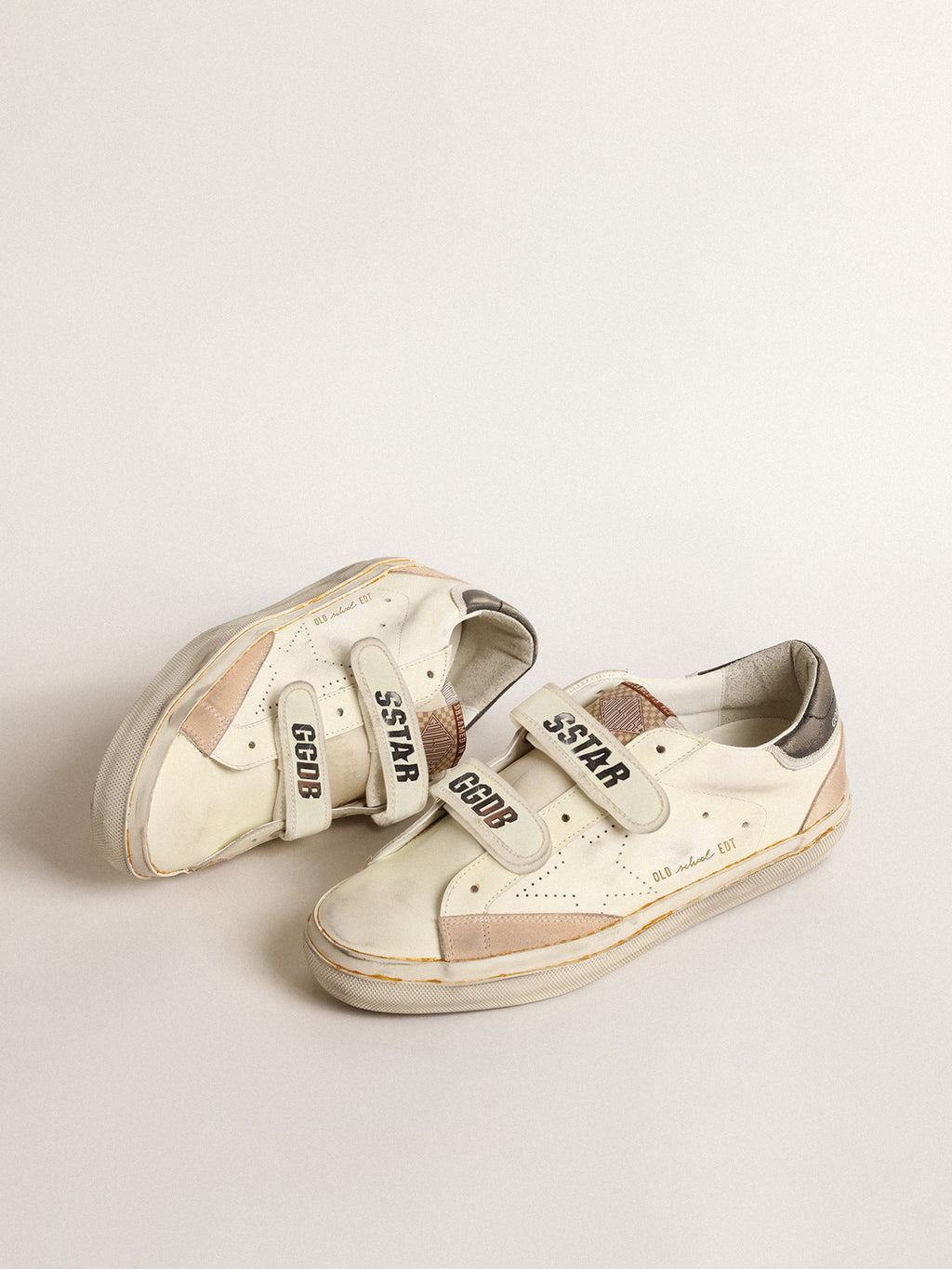 Old School LTD with perforated star and black leather heel tab| Golden Goose