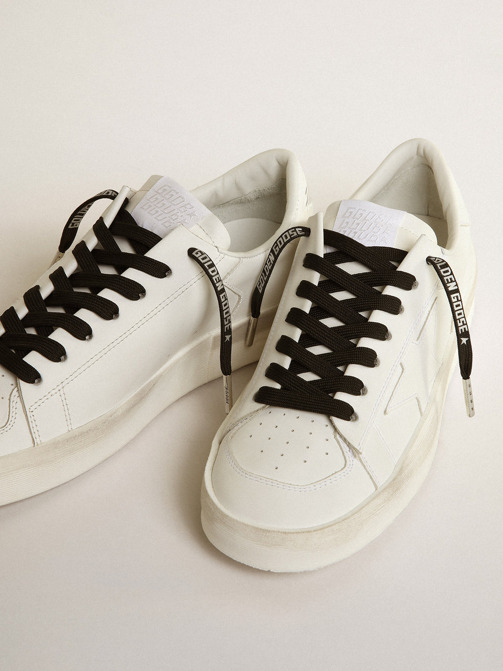 Black cotton laces with contrasting silver-colored logo| Golden Goose