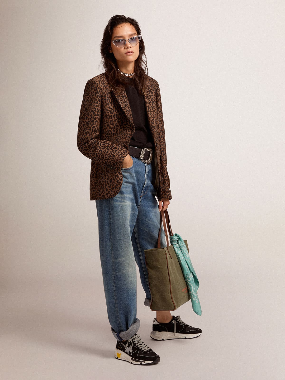 Women's round-neck sweater in black wool| Golden Goose